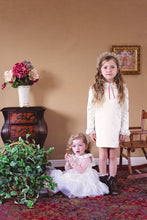 Load image into Gallery viewer, Baby's Breath Royal Clip - Pearl