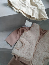 Load image into Gallery viewer, Wool Vest