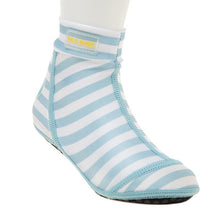 Load image into Gallery viewer, Duukies Beachsocks - Baby Blue
