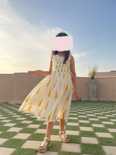 Load image into Gallery viewer, YELLOW LEAVES
